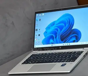 New Laptop HP EliteBook 830 16GB Intel Core I7 SSD 512GB