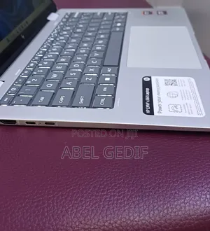 New Laptop HP Envy X360 16GB AMD Ryzen 5 SSD 1T