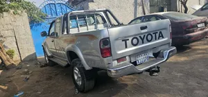 Toyota Hilux 2002 Silver