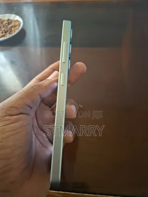 New Samsung Galaxy S24 128 GB Silver