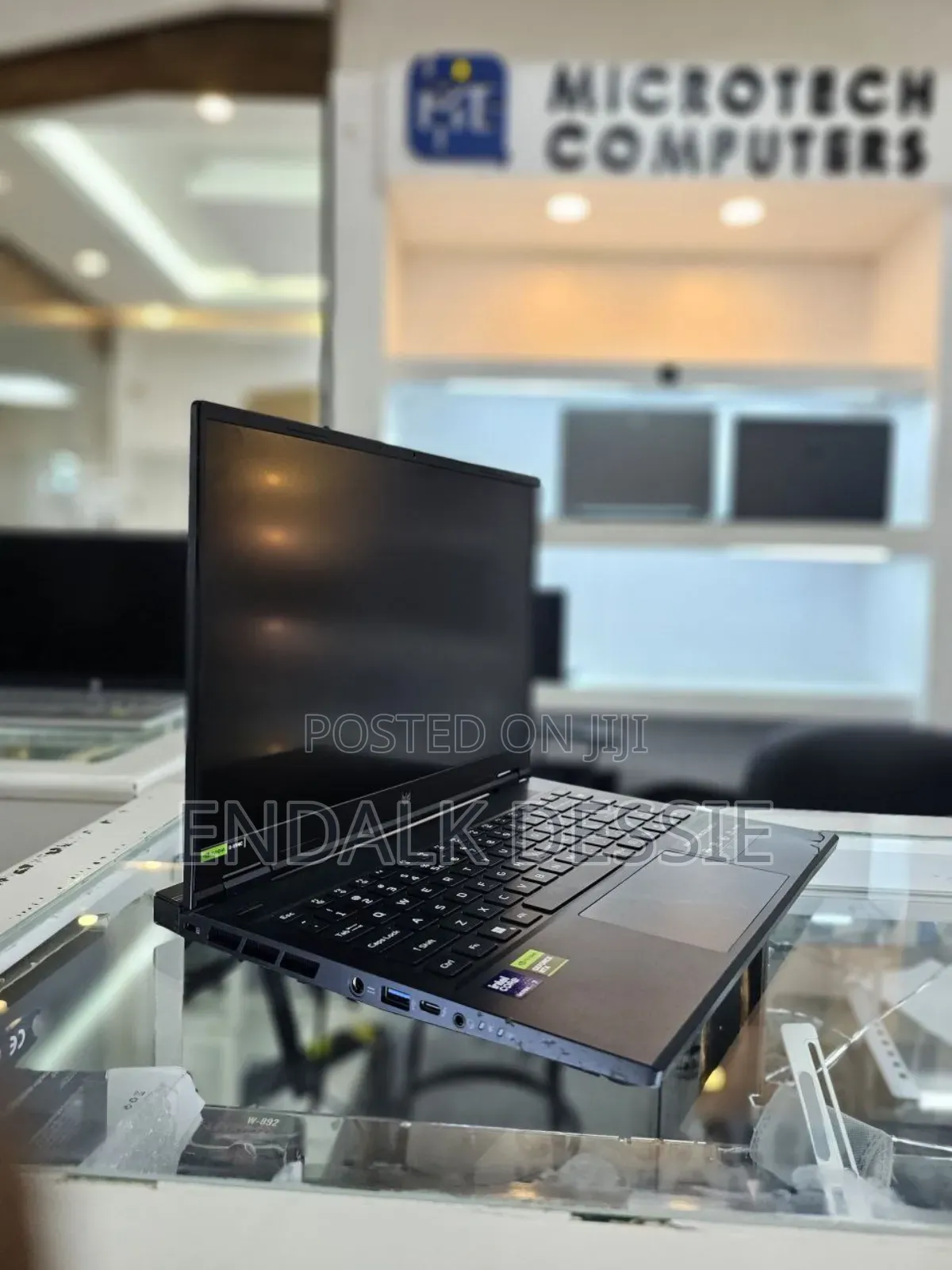 New Laptop Acer 16GB Intel Core Ultra 7 SSD 1T