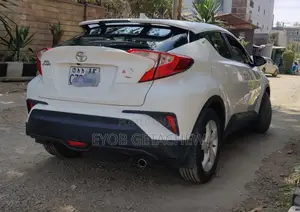 Toyota C-HR 2021 White