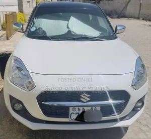 Suzuki Swift 2023 White