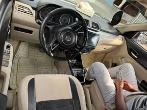 Suzuki Dzire 2022 Silver