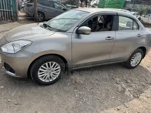Suzuki Dzire 2022 Silver