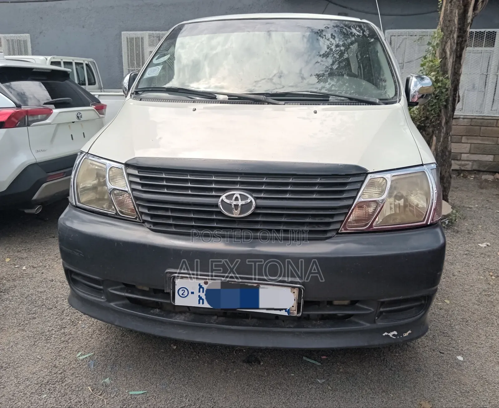 Toyota HiAce 2008 White