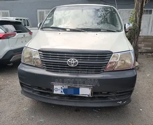 Toyota HiAce 2008 White