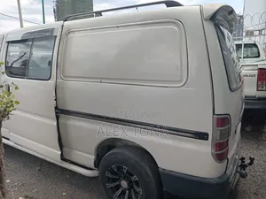 Toyota HiAce 2008 White