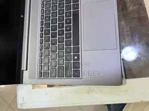 New Laptop HP ZBook 14 16GB Intel Core I7 SSD 512GB