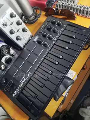 Akai MPK Mini3 Studio Keyboard
