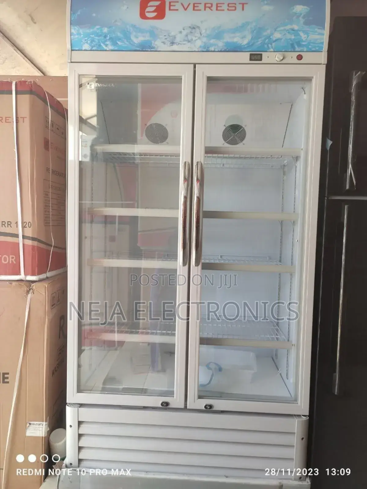 Display Showcases 750litters 2-Door Delivery