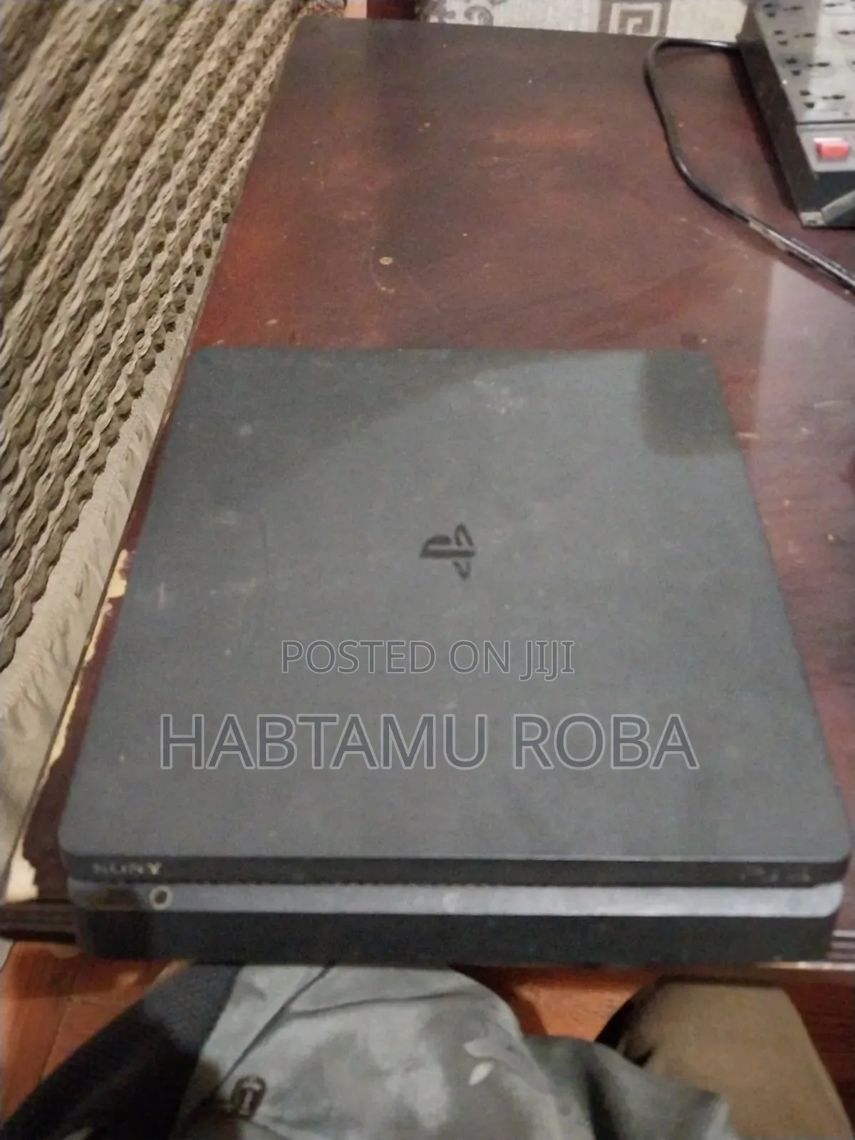 Ps4 Slim 512gb Version 13.2 Used Good Condition