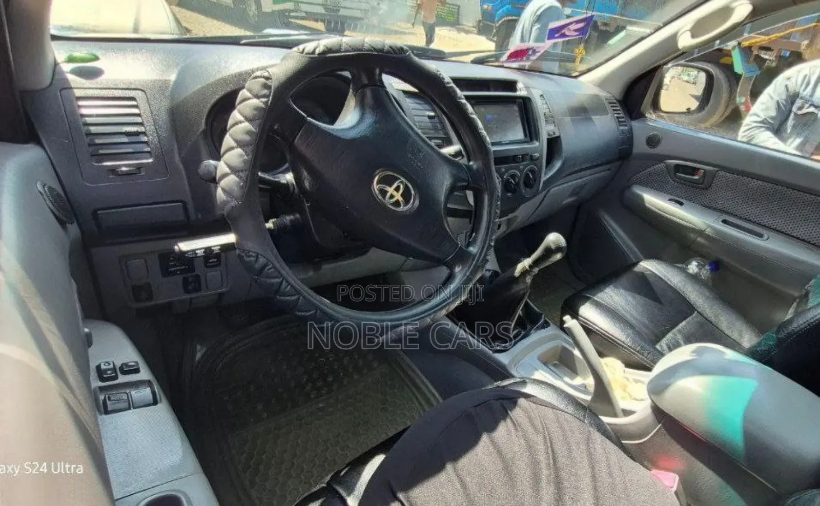 Toyota Hilux 2008 Gray