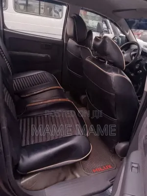 Toyota Hilux 2012 Gray