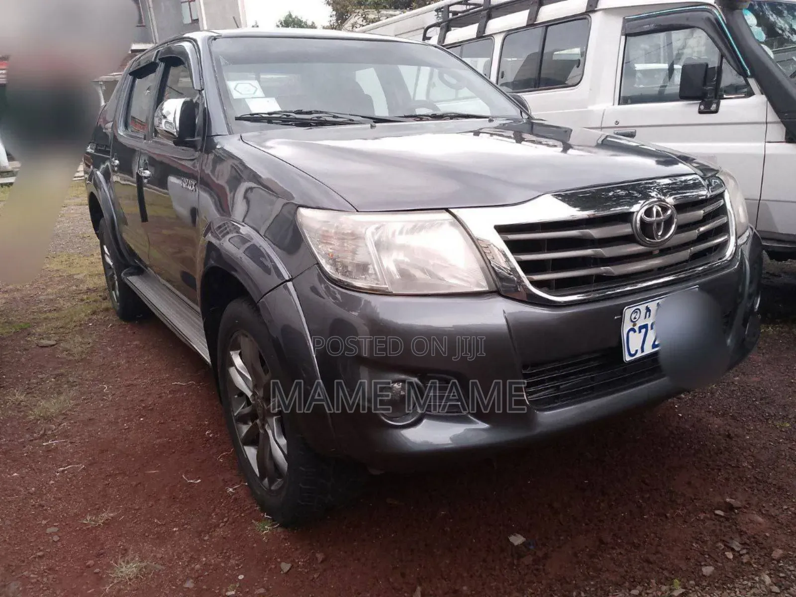 Toyota Hilux 2012 Gray