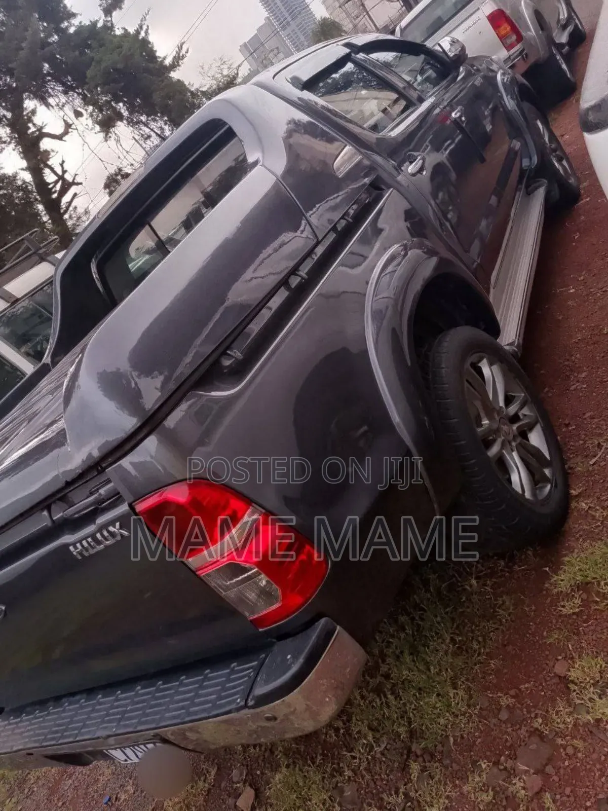 Toyota Hilux 2012 Gray