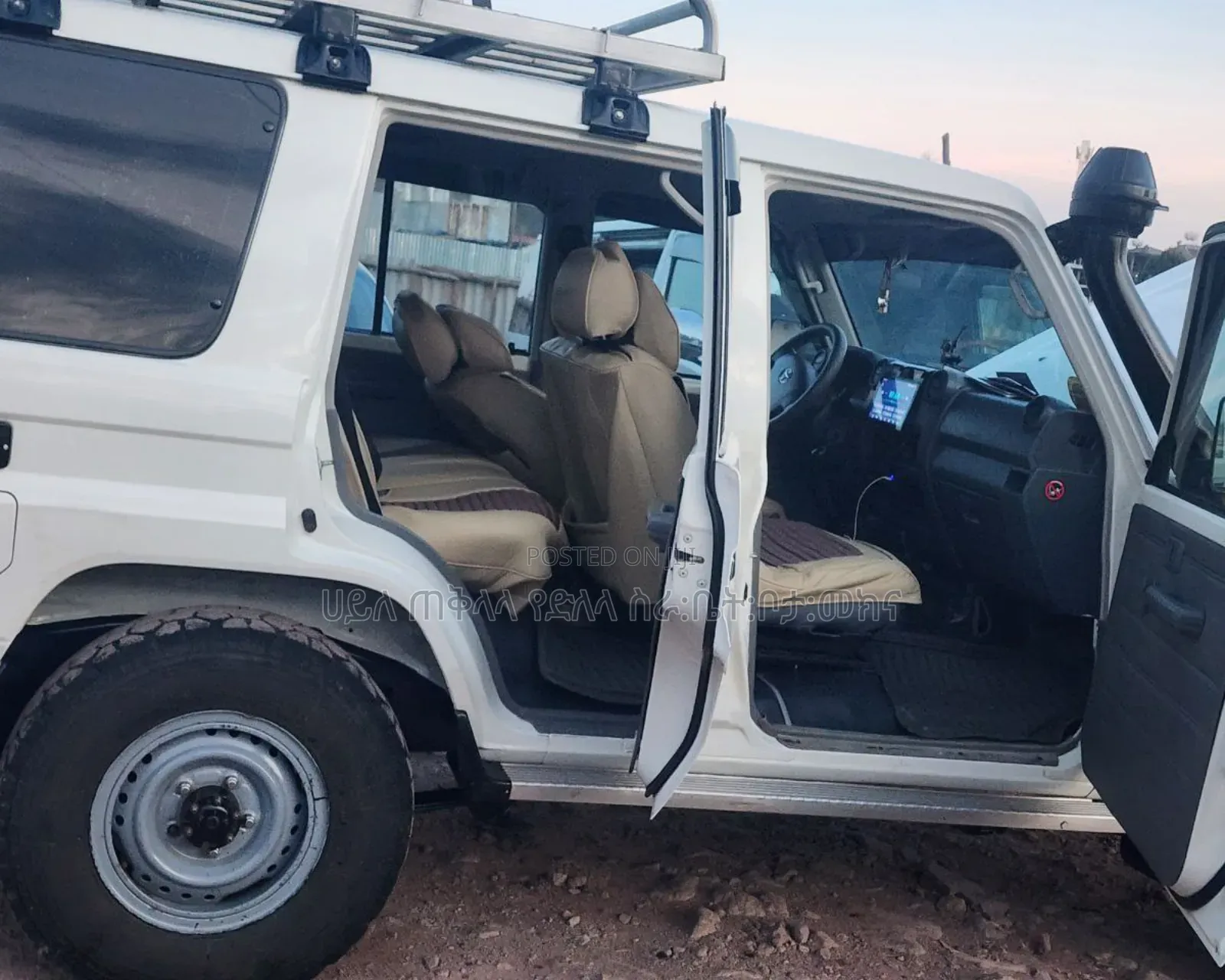 Toyota Land Cruiser 2017 Off white