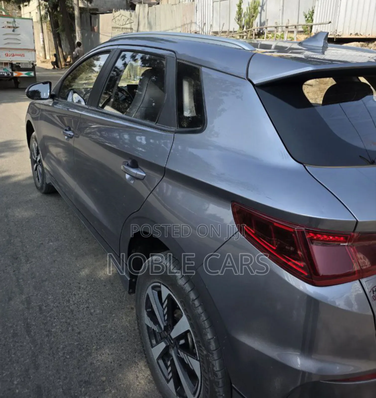 BYD E2 43 kWh 94 hp FWD 2024 Gray