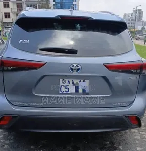 New Toyota Highlander 2023 Gray