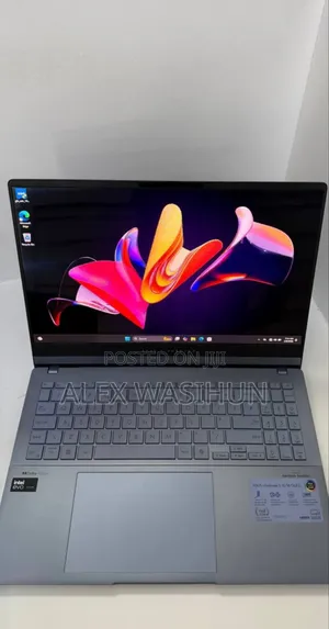 New Laptop Asus Vivobook 16 32GB Intel Core Ultra 9 SSD 512GB