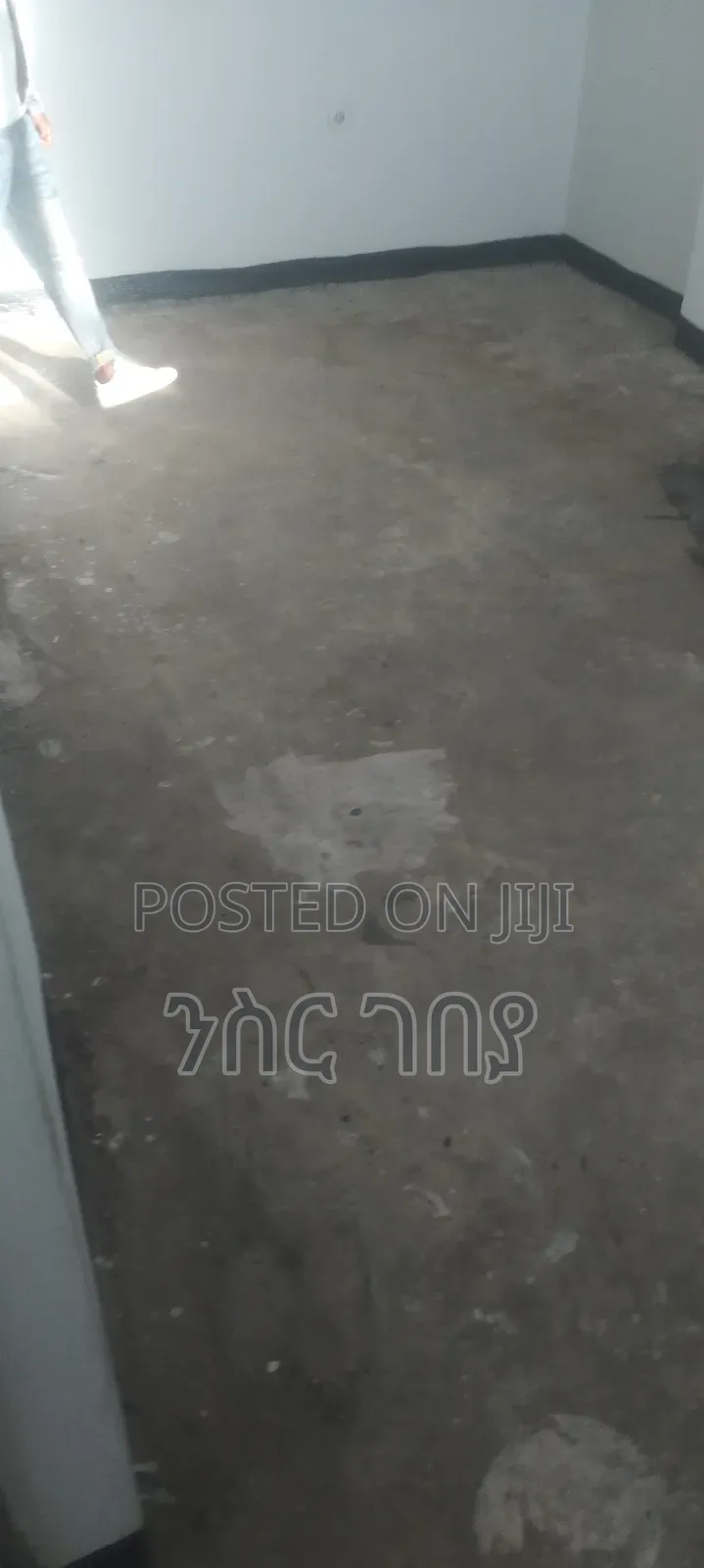 2bdrm Condo in Ayat Tsebel, Yeka for rent