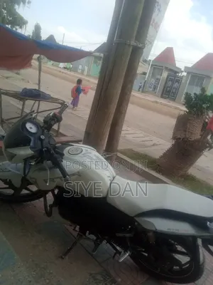 TVS Apache 180 RTR 2017 White