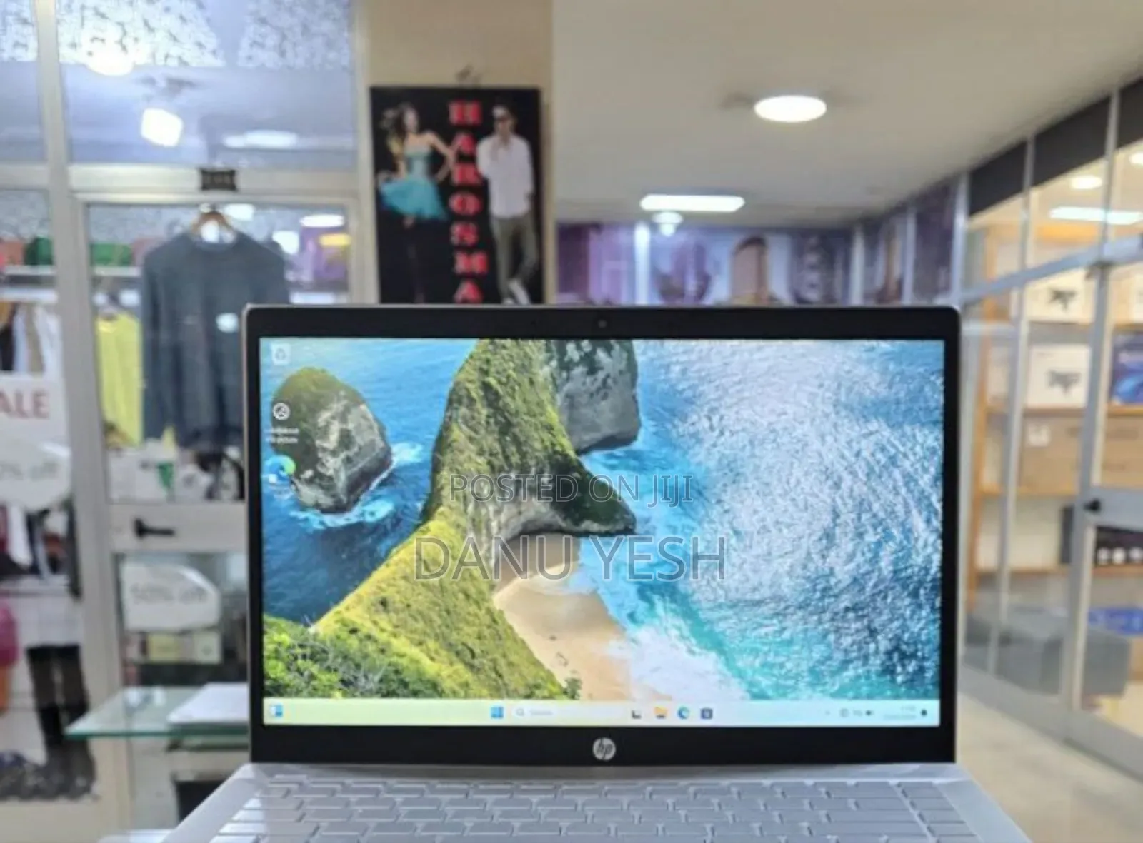 New Laptop HP Pavilion 15 8GB Intel Core i5 SSD 512GB