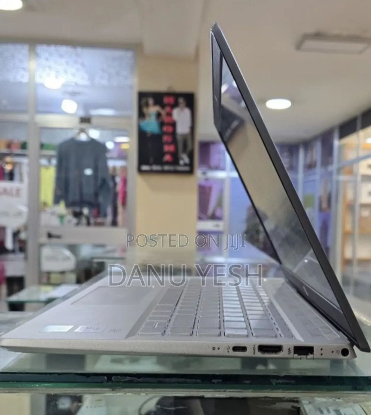 New Laptop HP Pavilion 15 8GB Intel Core i5 SSD 512GB