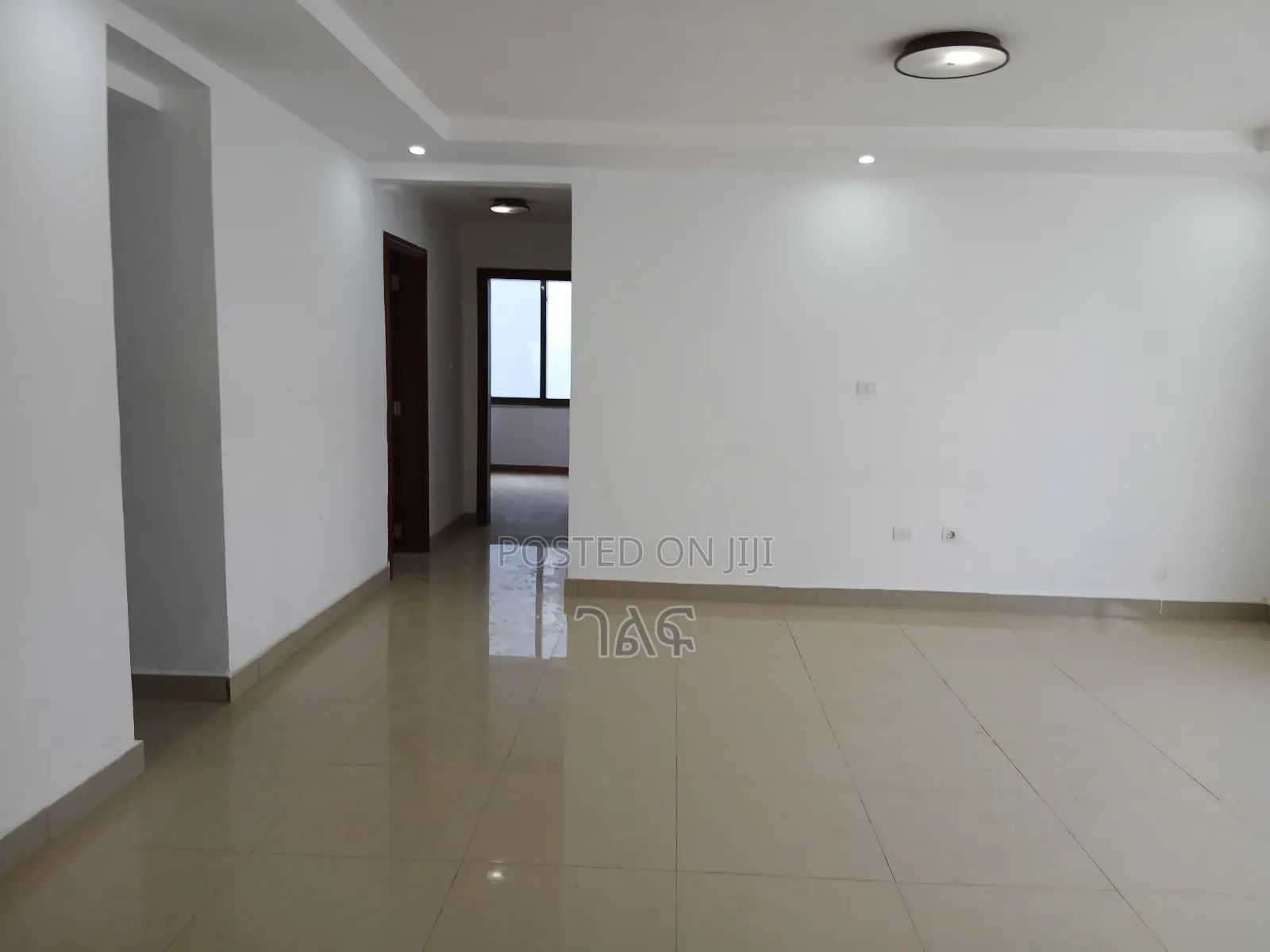 3bdrm Apartment in አስቼኳይ በፊጋ ኖህ የሚሸጥ, Bole for sale