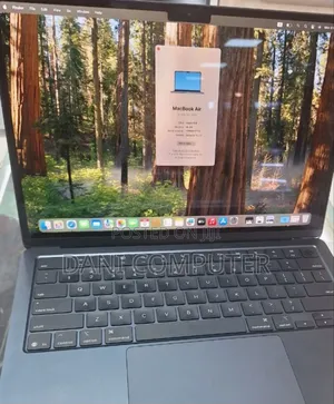 New Laptop Apple MacBook Air 2025 M4 13-Inch 16GB Apple M4 SSD 256GB