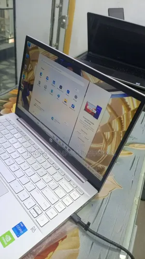 New Laptop HP Pavilion 14 16GB Intel Core I7 SSD 512GB