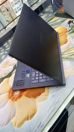 New Laptop HP Omen 16 16GB Intel Core I9 SSD 1T