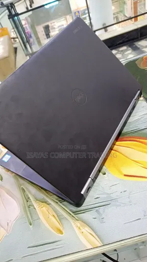 New Laptop Dell Latitude 5450 4GB Intel Core I3 SSD 256GB