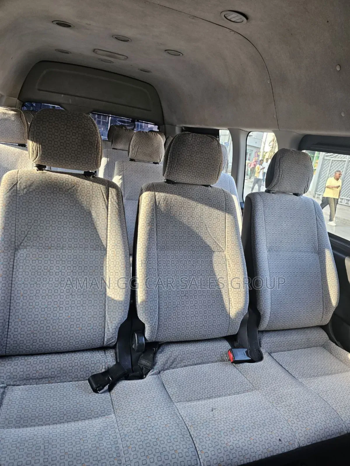 Toyota HiAce 2017 White