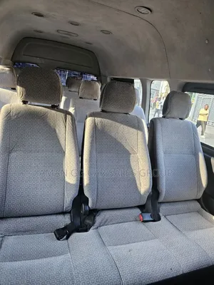 Toyota HiAce 2017 White