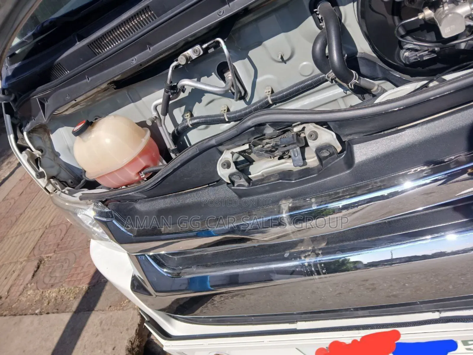 Toyota HiAce 2017 White