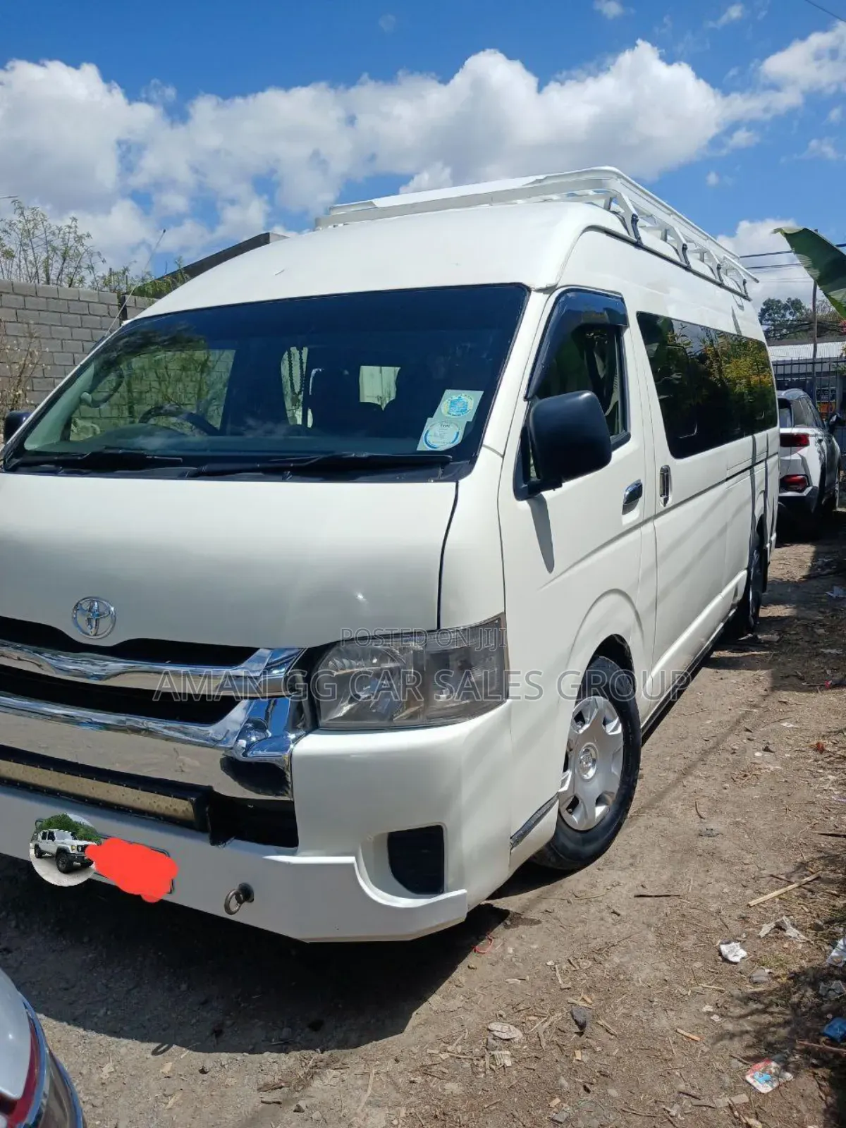 Toyota HiAce 2017 White