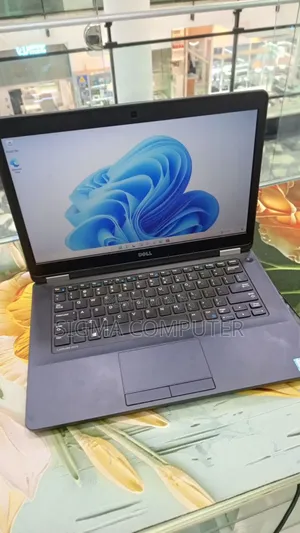 New Laptop Dell XPS 15 4GB Intel Core I3 SSD 256GB