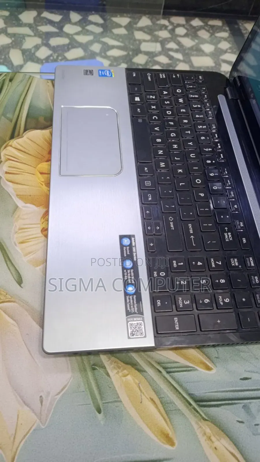 New Laptop Toshiba Satellite C850 8GB Intel Core I7 HDD 1T