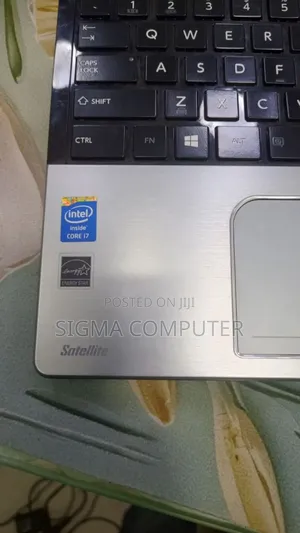 New Laptop Toshiba Satellite C850 8GB Intel Core I7 HDD 1T