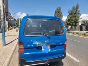 Toyota HiAce 2008 Blue