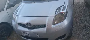 Toyota Yaris 2009 Silver