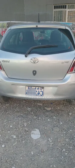 Toyota Yaris 2009 Silver