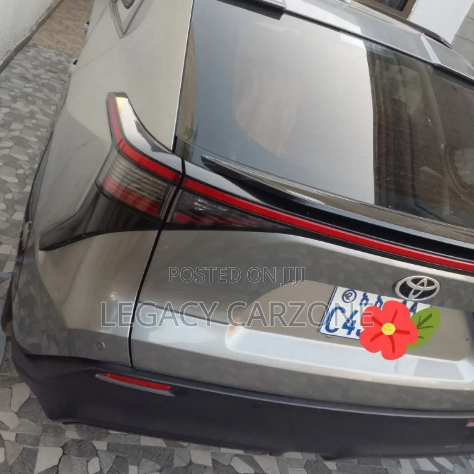 Toyota bZ4X 2023 Silver