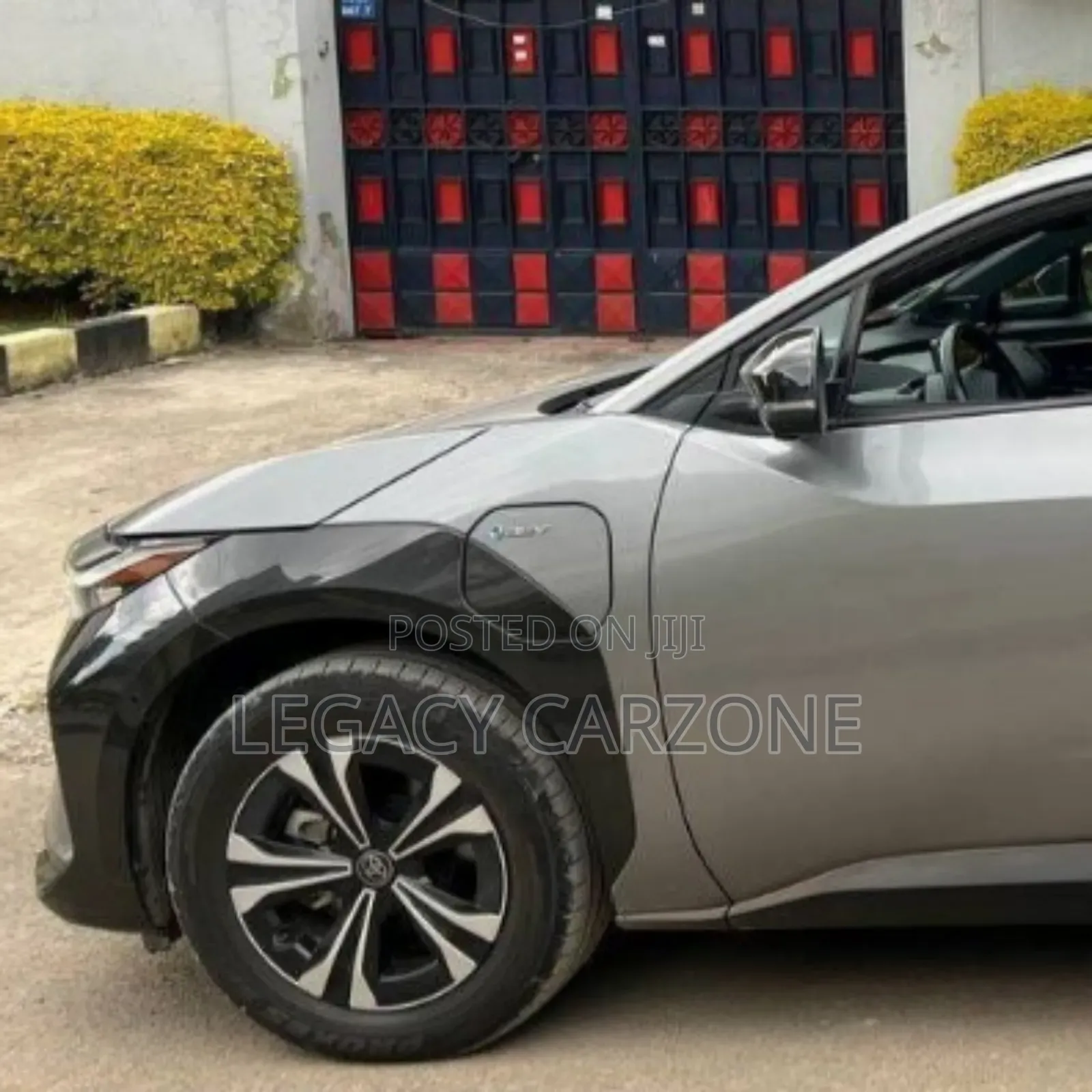 Toyota bZ4X 2023 Silver