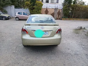 Toyota Yaris 2006 Maroon