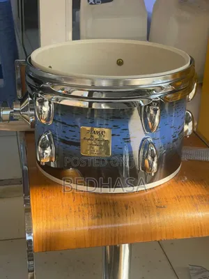 Tama 5-Piece Maple Custom Absolute Drum Set