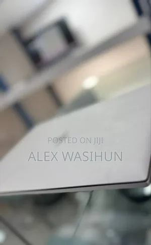 New Laptop HP EliteBook 840 G8 16GB AMD Ryzen 5 SSD 512GB