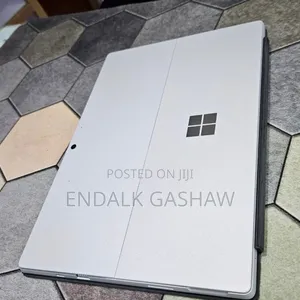 New Laptop Microsoft Surface Pro 7 16GB Intel Core I7 SSD 256GB