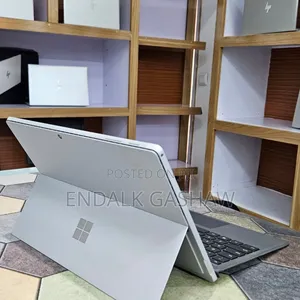 New Laptop Microsoft Surface Pro 7 16GB Intel Core I7 SSD 256GB